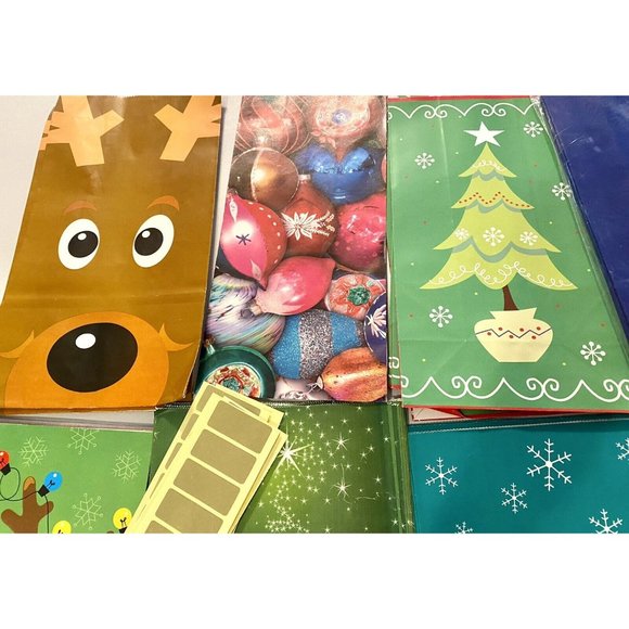 Christmas Paper Gift Bag Lot Of 35 Various Styles With Stickers And Gift Tags - Picture 3 of 6